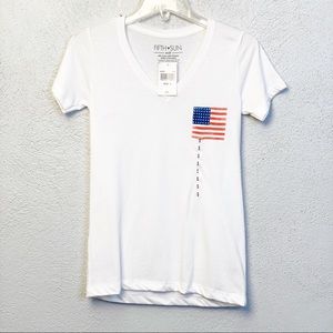 Fifth Sun V-neck USA 🇺🇸 Flag T-shirt Americana
